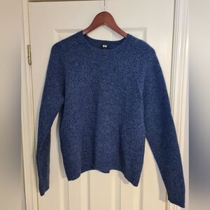 Uniqlo Wool Sweater, Size Medium